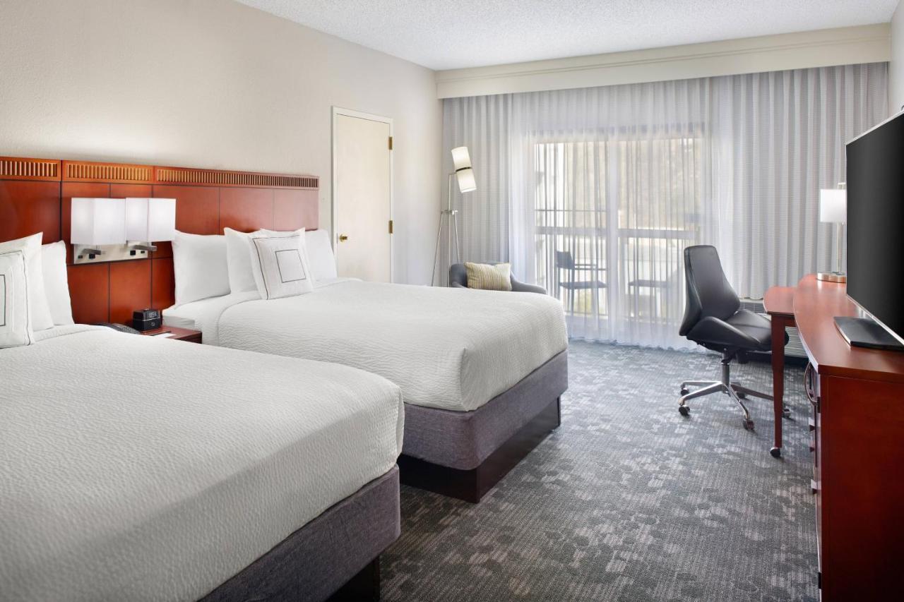 Courtyard By Marriott Perimeter Center Hotell Atlanta Exteriör bild